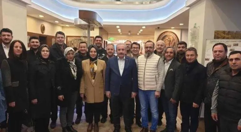 Ak Parti Kamptan Çıktı