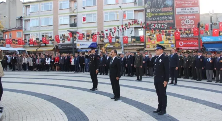 Atatürk Alanı'nda Coşkulu Tören