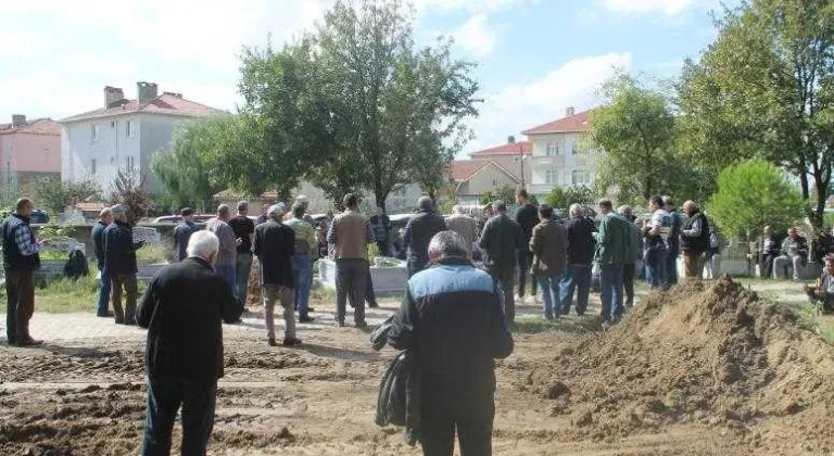 Aynı Günde Üç Cenaze