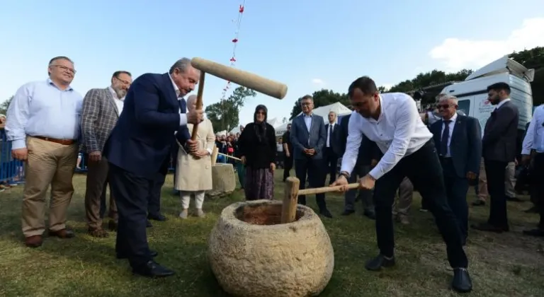 Bayram coşkusu Karacakılavuz Keşkek Şenliği ile katlandı