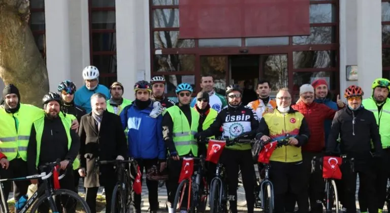 Çanakkale’ye giden bisikletçiler Süleymanpaşa Belediyesinin misafiri oldu