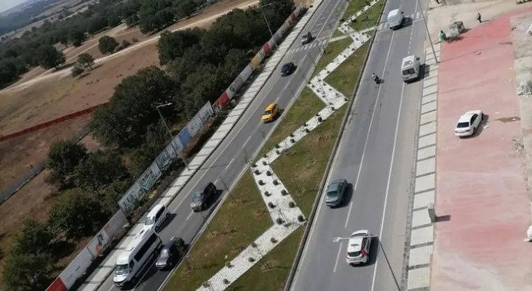 ÇERKEZKÖY İLÇESİ CENGİZ TOPEL CADDESİ VE NARİN KAVŞAĞI  YEPYENİ BİR GÖRÜNÜME KAVUŞTU