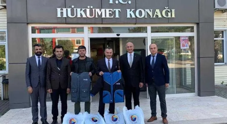 Çerkezköy TSO’dan Öğrencilere Kaban Yardımı