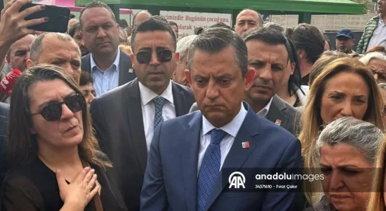 CHP Genel Başkanı Özel, tren kazası davası duruşmasını izlemek için Çorlu'ya geldi: