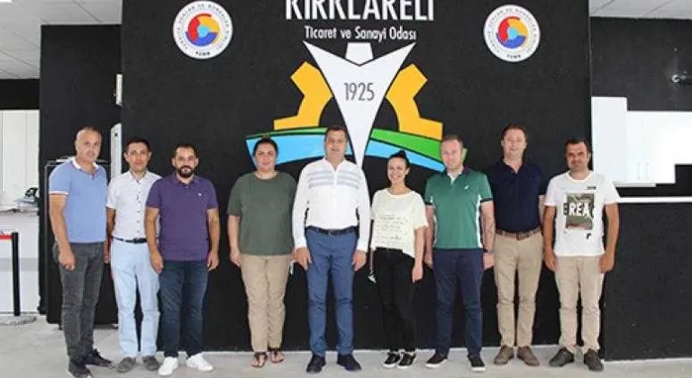 CHP Kırklareli Milletvekili Vecdi Gündoğdu, Kırklareli Ticaret ve Sanayi Odası’nı ziyaret etti