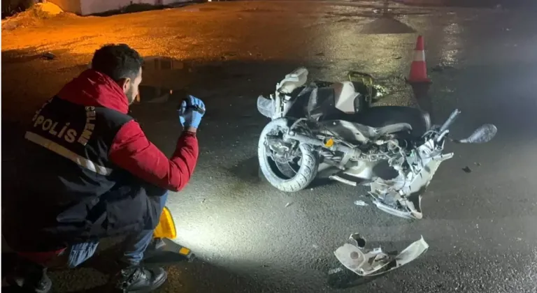 Çorlu'da Çalıntı Motosikletle Kaçan Genç Kaza Yaptı: Ağır Yaralı