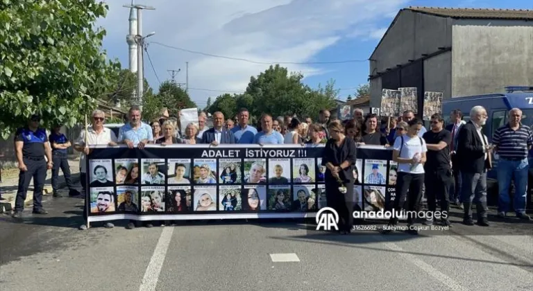 Çorlu'daki tren kazasında hayatını kaybedenler anıldı