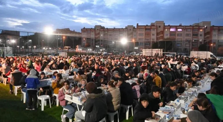 Dört mahalle Ramazan bereketini Gönül Sofralarında yaşadı