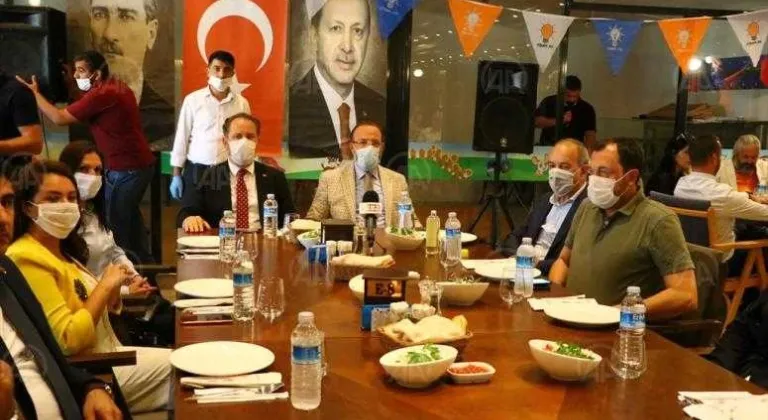 DSP'den istifa eden Marmaraereğlisi Belediye Başkanı Ata, AK Parti'ye geçti