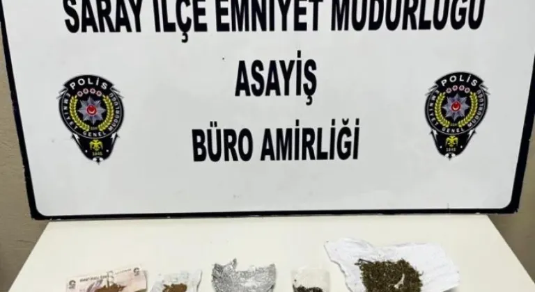 Durdurulan otomobilde uyuşturucu ele geçirildi 