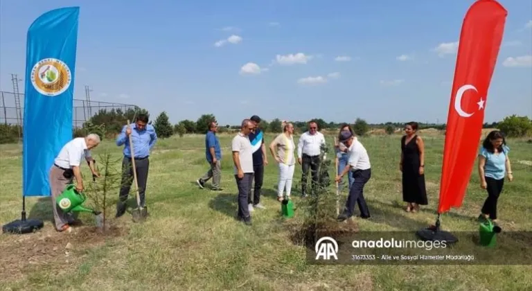 Edirne'de 15 Temmuz şehitleri anısına fidan dikildi