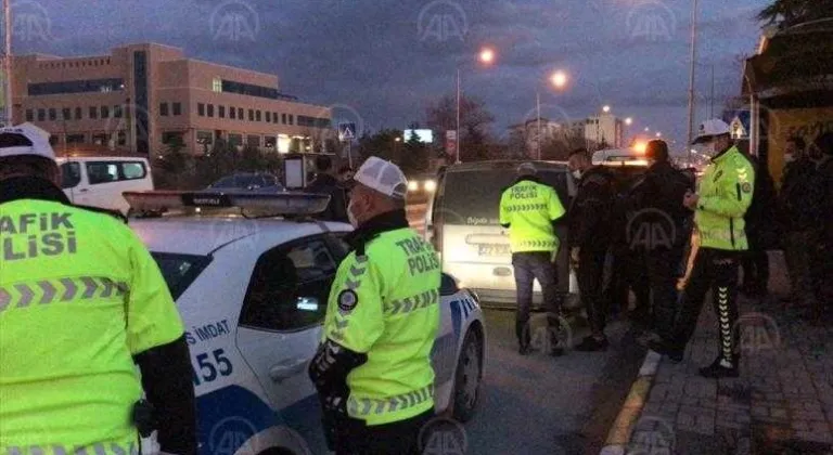 Edirne'de alkollü trafiğe çıkmaktan ehliyetine el konulan sürücü trafikte yakalandı