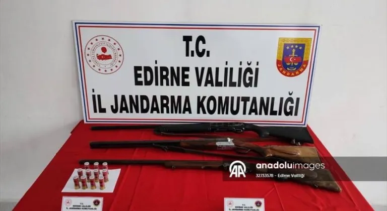 Edirne'de kaçakçılık operasyonunda 3 av tüfeği ele geçirildi