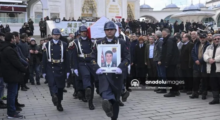 Hatay'da enkaz altında kalarak şehit olan Asteğmen Yunuscan Günay İstanbul'da defnedildi