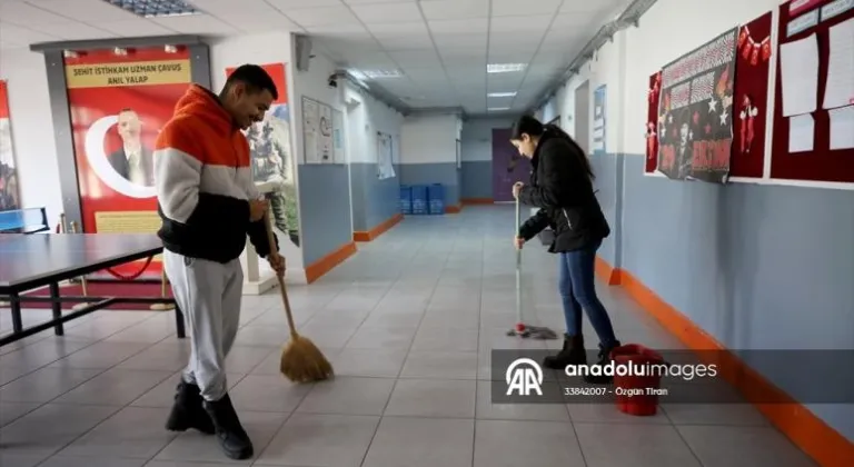 Kan vermek için gittiği hastanede mesai arkadaşına karaciğerini bağışladı