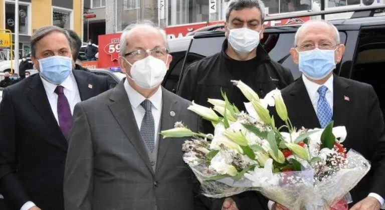 KILIÇDAROĞLU, BÜYÜKŞEHİR BELEDİYESİNİ ZİYARET ETTİ