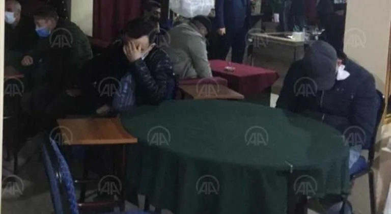 Kırklareli'nde 2 işletmede kumar oynayan 46 kişiye 144 bin 900 lira ceza verildi