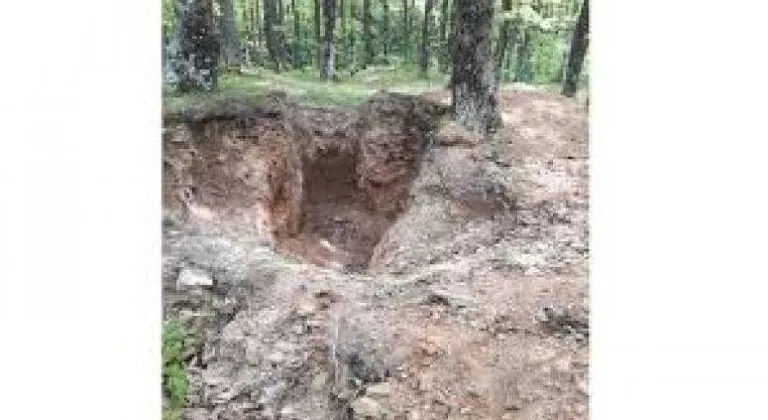 Kırklareli'nde kaçak kazı yapan 4 kişi suçüstü yakalandı