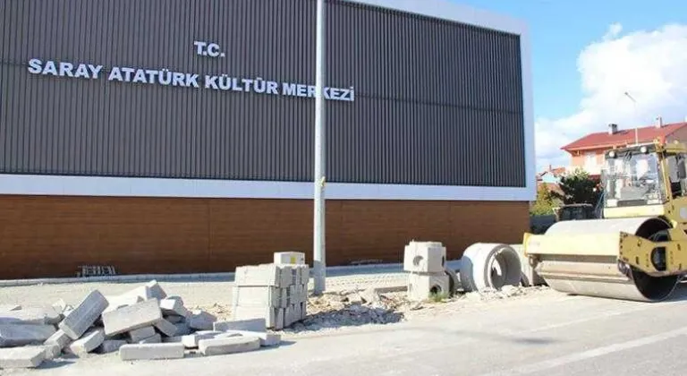 KÜLTÜR MERKEZİ’NE YAKIŞMADI!