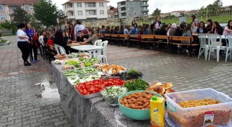 Meslek Lisesi’nde Sınav Öncesi Kahvaltı