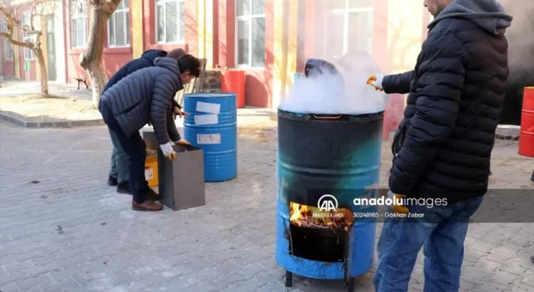 Mesleki ve Teknik Anadolu Lisesi makine öğretmeni Özcan Özgenç ile röportaj