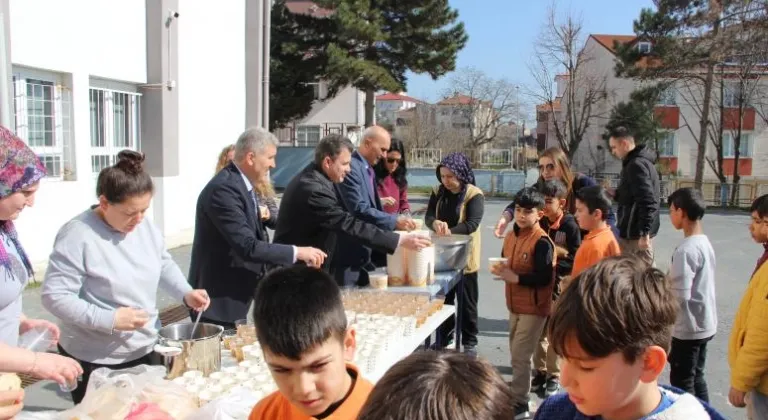 ÖĞRENCİLER, OKULDA 18 MART RUHUNU YAŞATTILAR