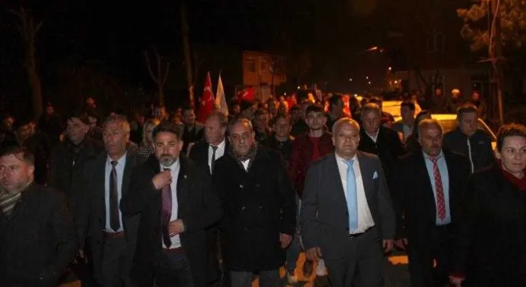 Özen Cevap Verdi; “Kendine, Saray’a Faydası Oldu Mu?”