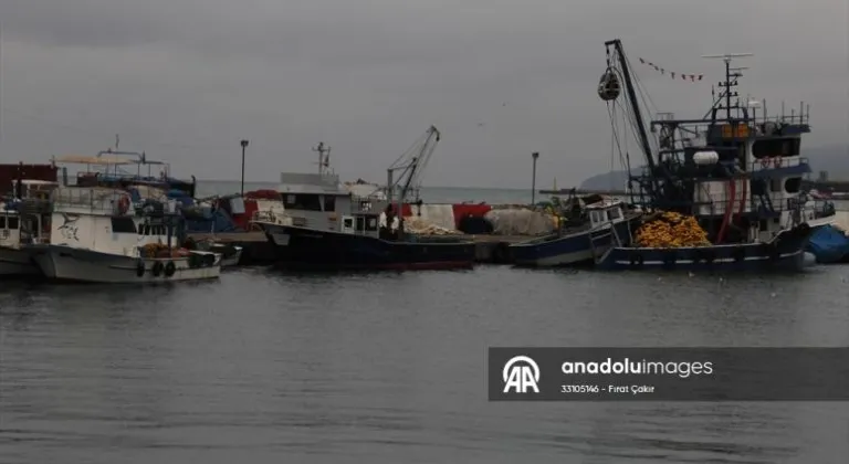  Poyraz Tekirdağ'da deniz ulaşımını olumsuz etkiliyor.