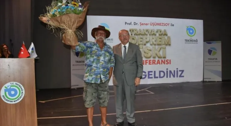 PROF. DR. ŞENER ÜŞÜMEZSOY 'TRAKYA'DA DEPREM RİSKİ' KONFERANSI İLE TEKİRDAĞLILARI BİLGİLENDİRDİ