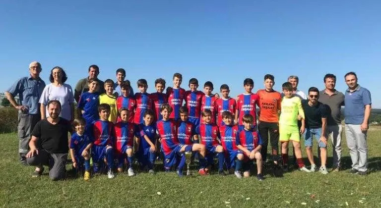 Şampiyon Tekirdağ Marmara Spor         