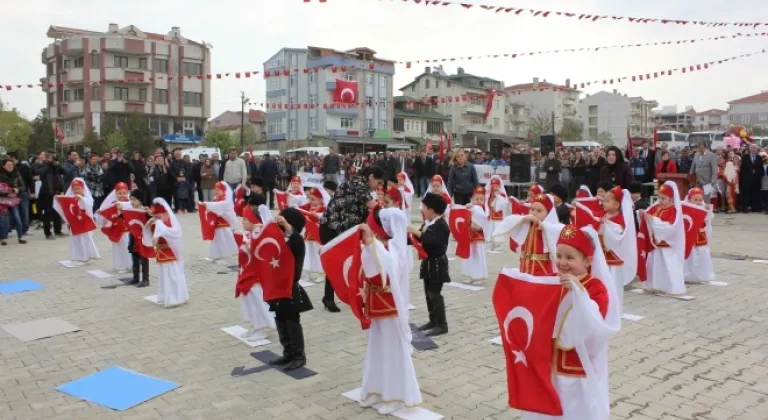 Sarayda 23 Nisan Coşkusu