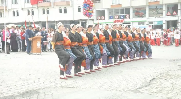 Saray'da 19 Mayıs kutlandı