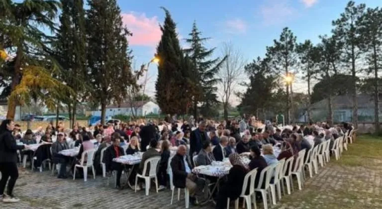 Saray’da Yeni Seçilen Muhtar Mahalle sakinleri için iftar programı düzenledi