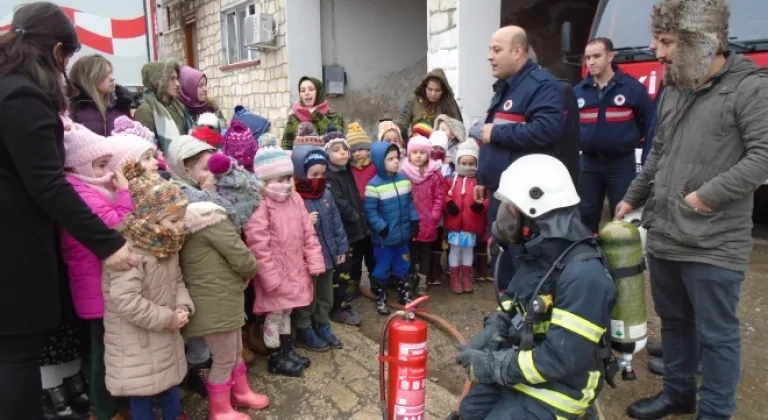 Saraylı Minikler İtfaiyeyi Ziyaret Etti