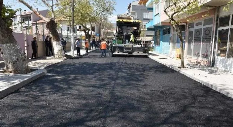 ŞARKÖY'ÜN HOŞKÖY MAHALLESİNDE YOL VE KALDIRIM ÇALIŞMALARINDA SONA GELİNDİ