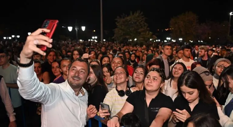 Süleymanpaşa Belediye Başkanından gençlere dev konser