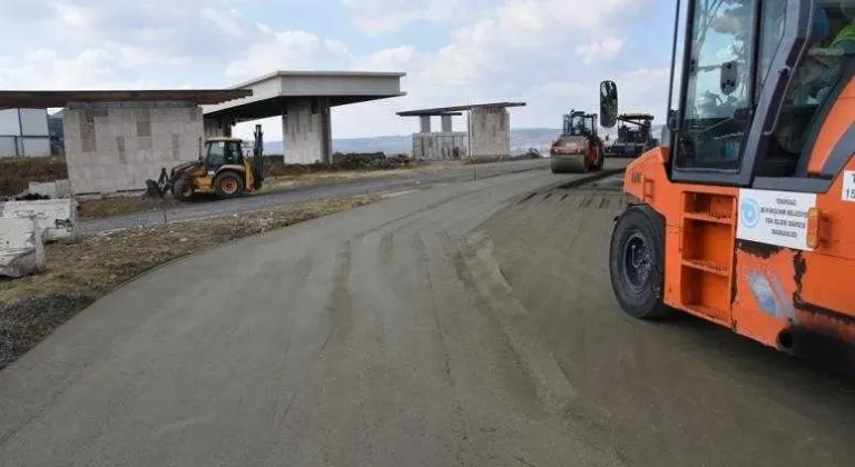 SÜLEYMANPAŞA OTOGARI BAĞLANTI GÜZERGAHLARINDA BETON YOL SERİMİ TAMAMLANDI