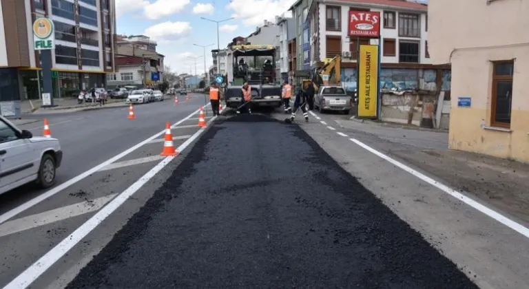 SÜLEYMANPAŞA’DA 400 TON SICAK ASFALT SERİMİ YAPILDI