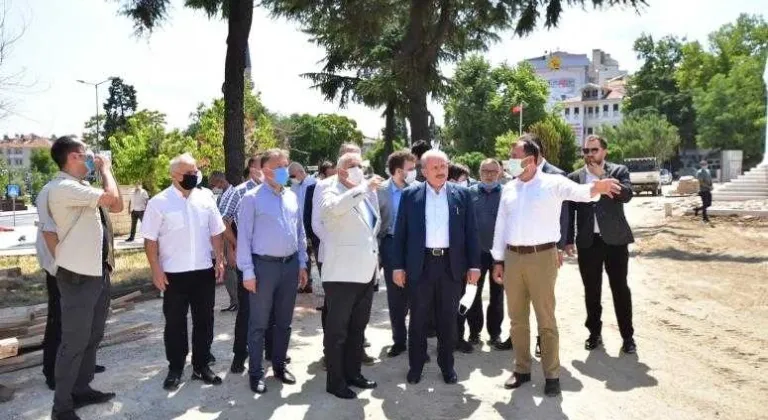 TBMM Başkanı Prof. Dr. Mustafa Şentop Tarihi Valilik Binası’nda İncelemelerde Bulundu