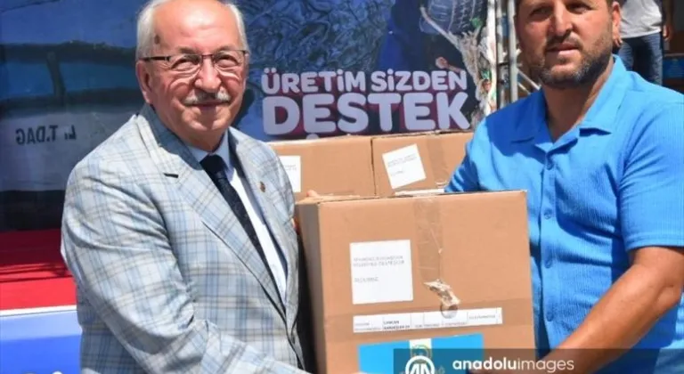 Tekirdağ Büyükşehir Belediyesinden balıkçılara malzeme desteği