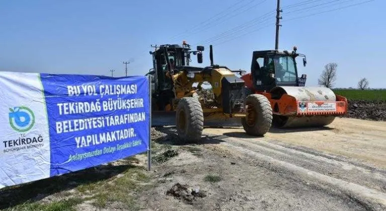 TEKİRDAĞ BÜYÜKŞEHİR BELEDİYESİNİN YOL YAPIM ÇALIŞMALARI DEVAM EDİYOR