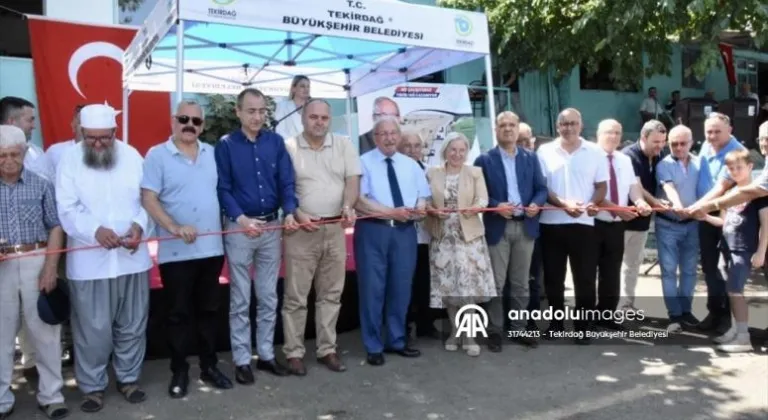 Tekirdağ Büyükşehir Belediyesi'nin yol yapım çalışmaları devam ediyor