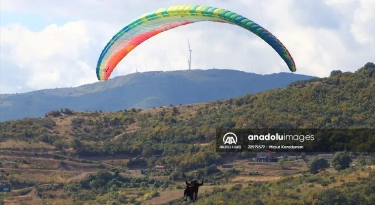 Tekirdağ hafta sonu paraşüt tutkunlarını ağırlıyor