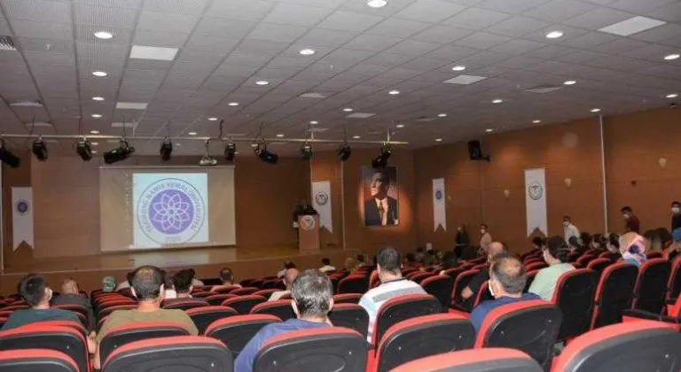 Tekirdağ Namık Kemal Üniversitesi Hastanesinde Pandemi Sürecinin Ayın Personelleri Ödüllendirildi