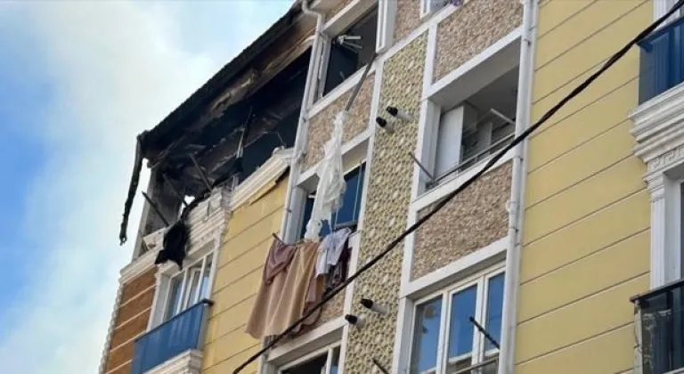 Tekirdağ'da 5 katlı apartmanda meydana gelen patlamada bir kişi yaralandı