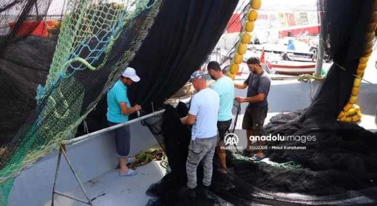 Tekirdağ'da balıkçılar poyraz nedeniyle 2 gündür denize açılamıyor