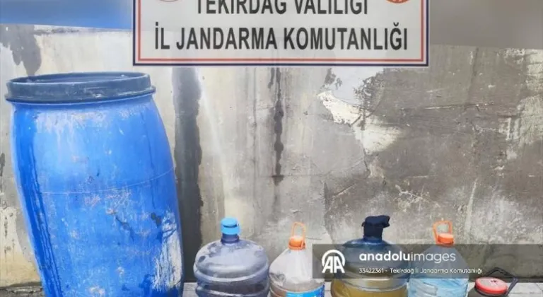 Tekirdağ'da bir evde 120 litre sahte içki ele geçirildi