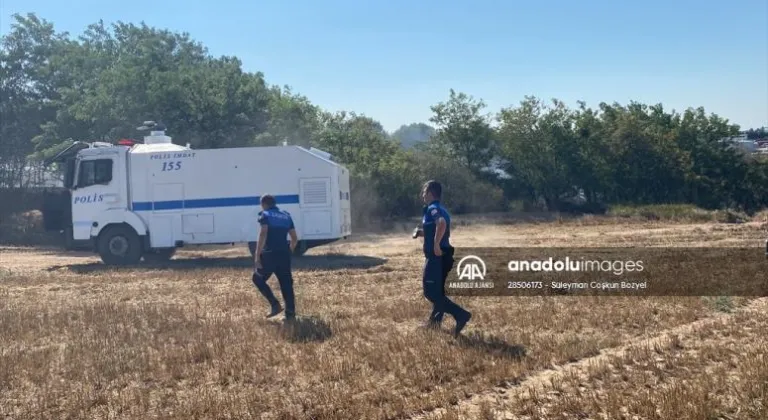 Tekirdağ'da buğday tarlası ve ormanlık alanda çıkan yangın söndürüldü