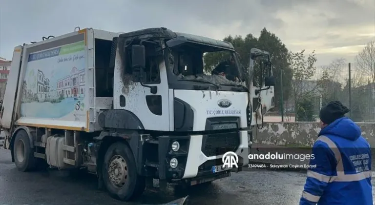 Tekirdağ’da çöp kamyonunda çıkan yangın söndürüldü