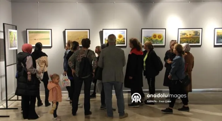 Tekirdağ'da Cumhuriyet'in 100. yılı fotoğraf sergisi açıldı